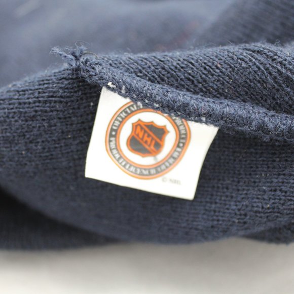 Vancouver Canucks Toque (VTG) - 3 Striper Original Orca - Adult Stretch Fit - Picture 7 of 8